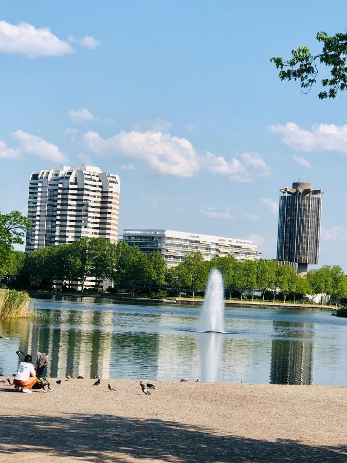 クレテイユParis Visit - Business - Tourismアパートメント エクステリア 写真